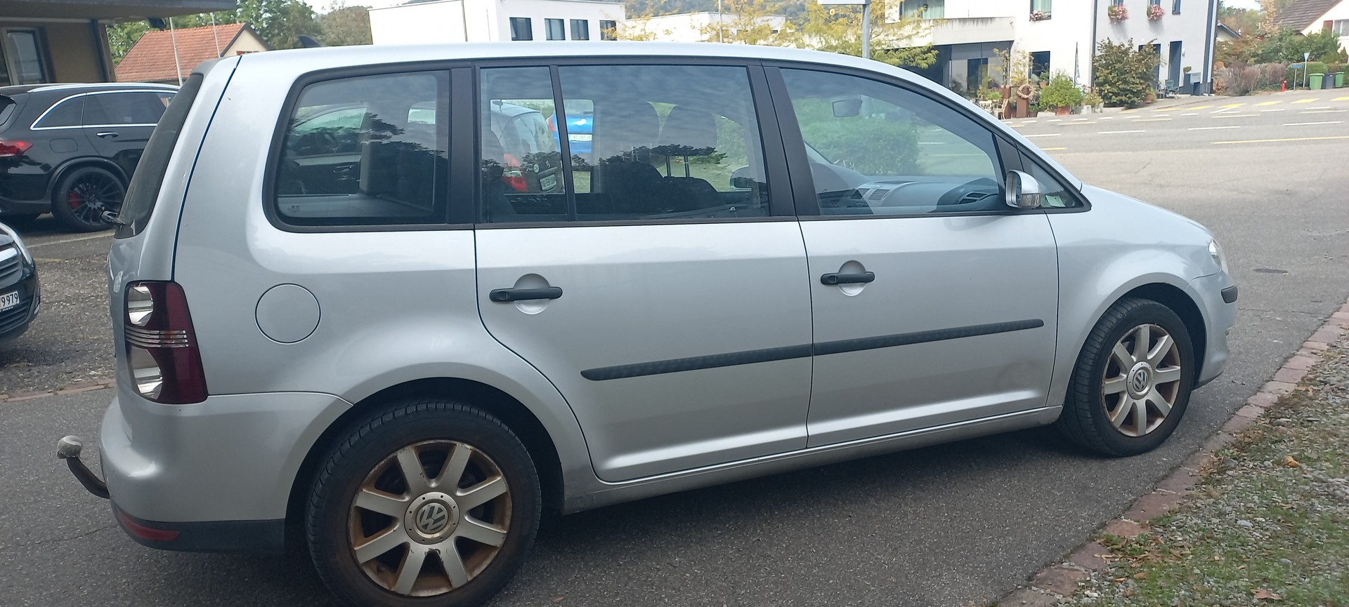 VW Touran 1.9 TDI Conceptline-image-6