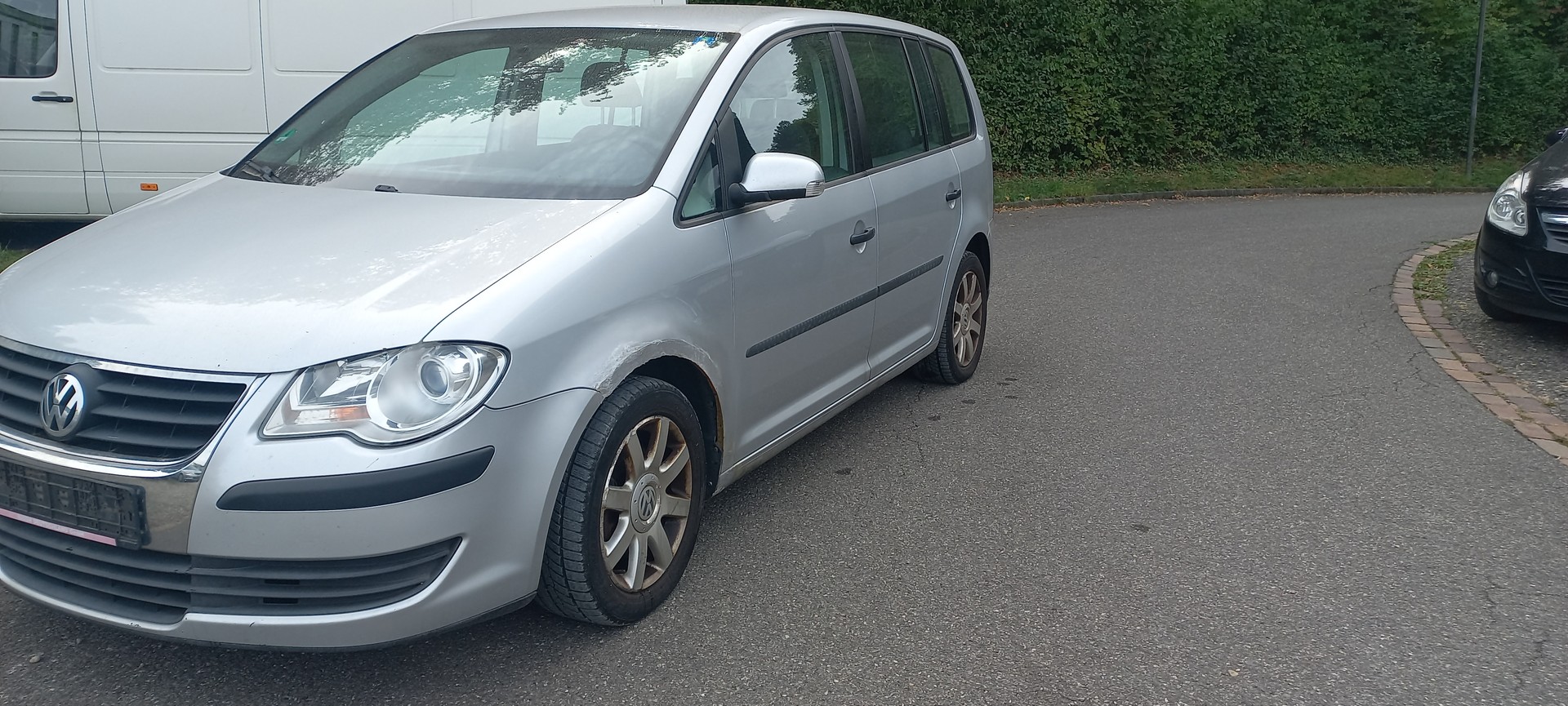 VW Touran 1.9 TDI Conceptline-image-4