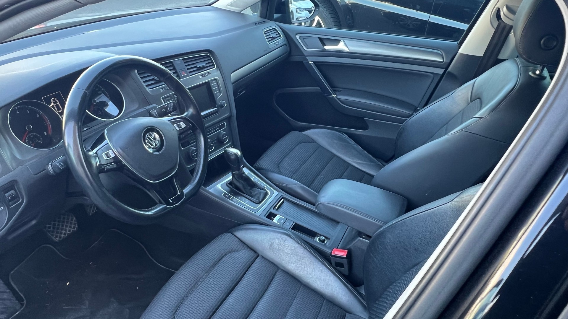 VW Golf 1.4 TSI Comfortline DSG-image-7