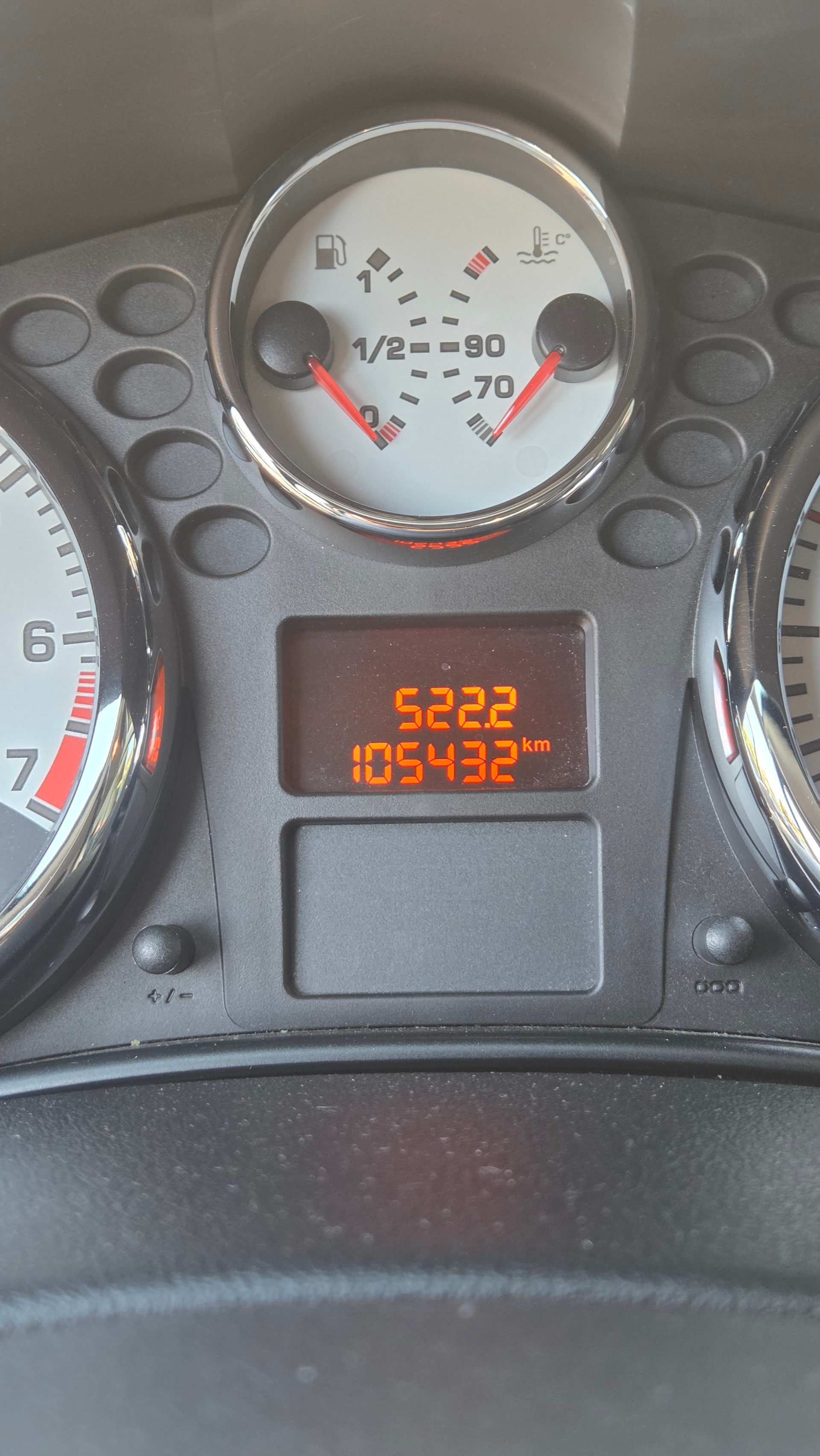 PEUGEOT 207 1.6 16V Sport-image-17