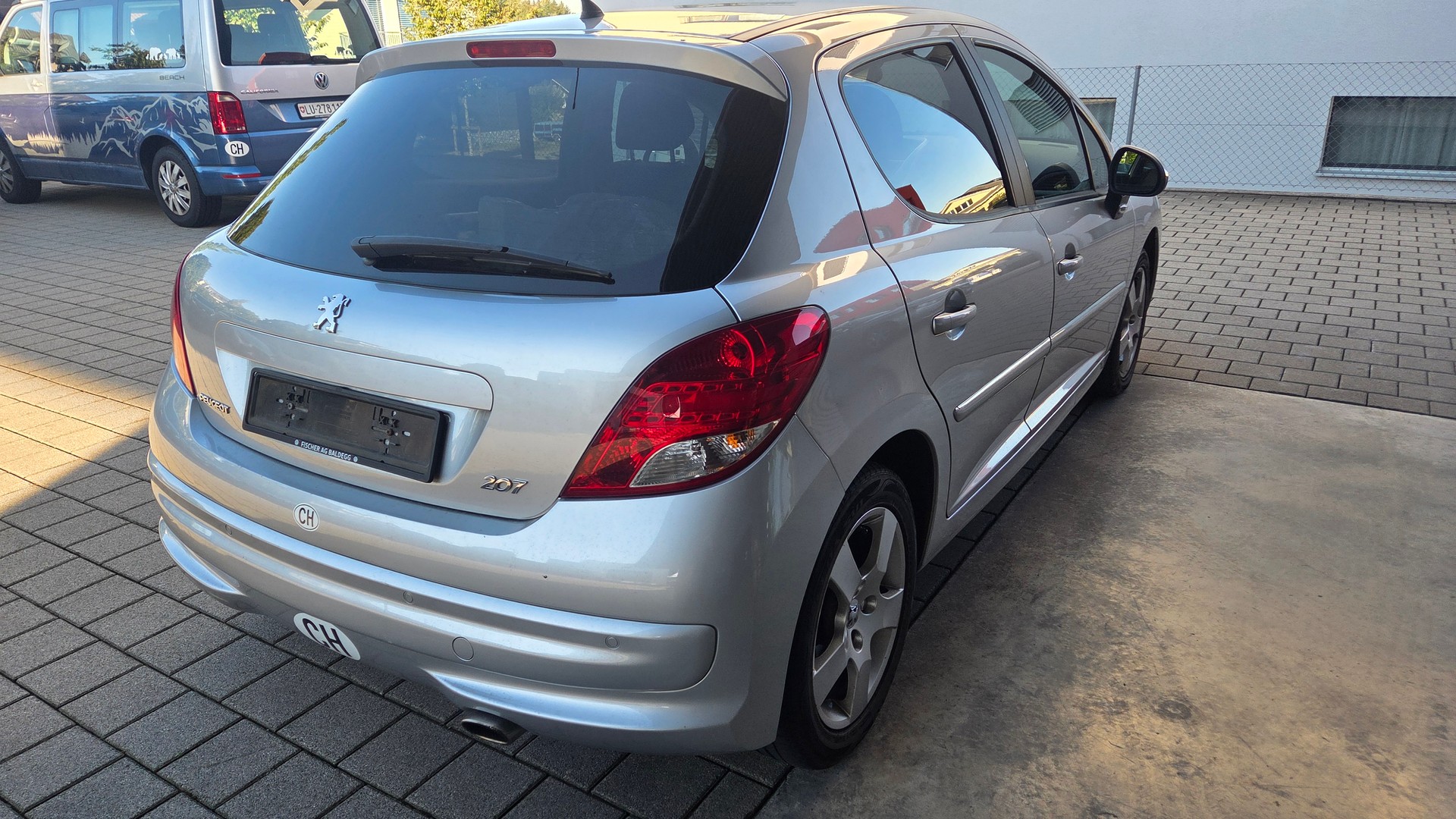 PEUGEOT 207 1.6 16V Sport-image-6