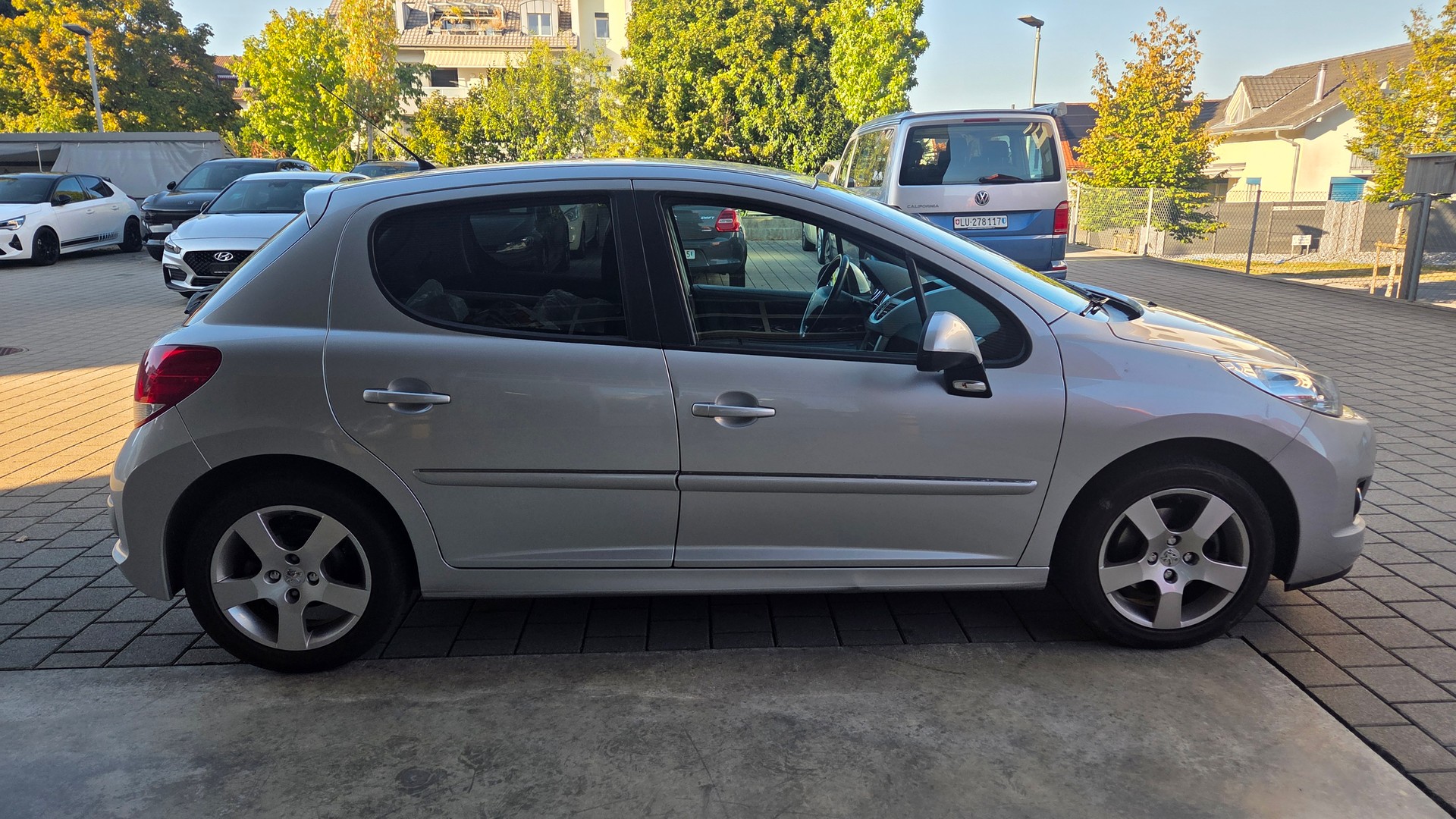 PEUGEOT 207 1.6 16V Sport-image-7