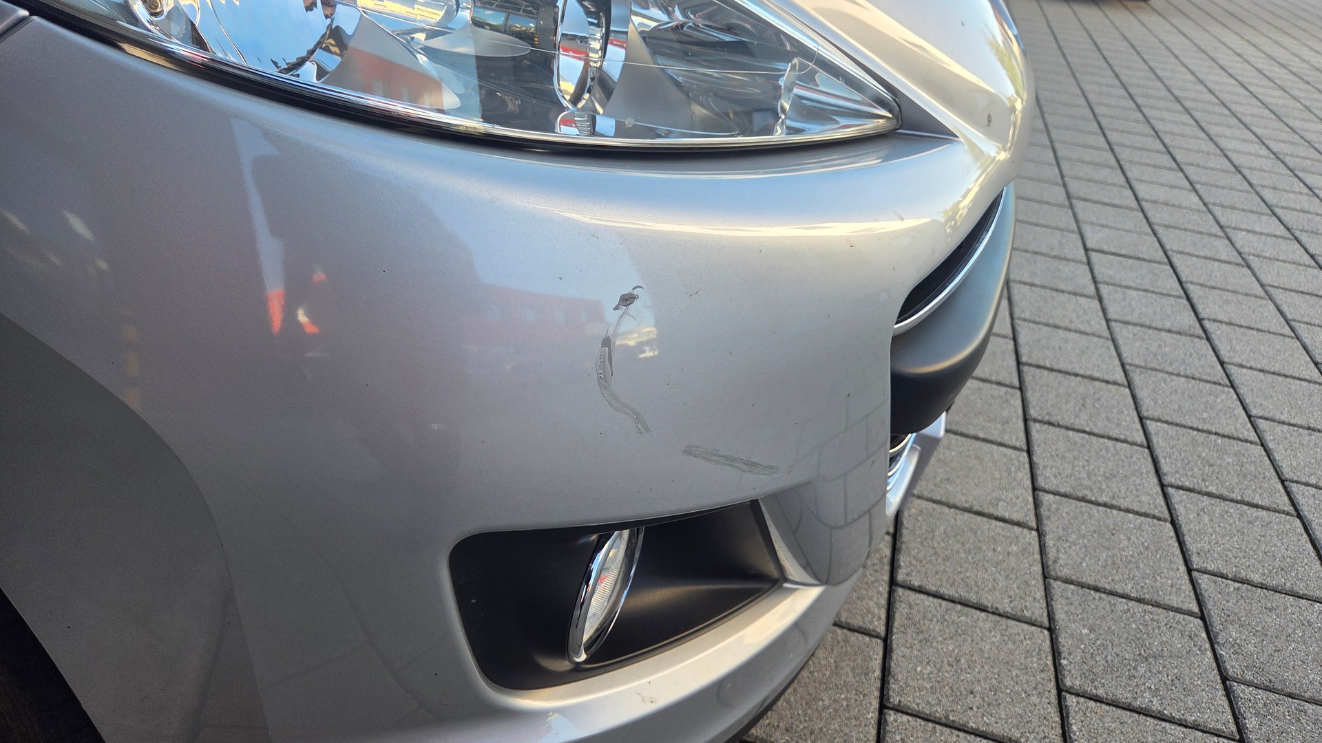 PEUGEOT 207 1.6 16V Sport-image-15