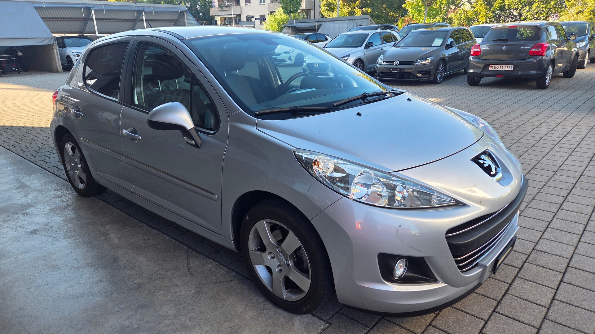 PEUGEOT 207 1.6 16V Sport-image-8