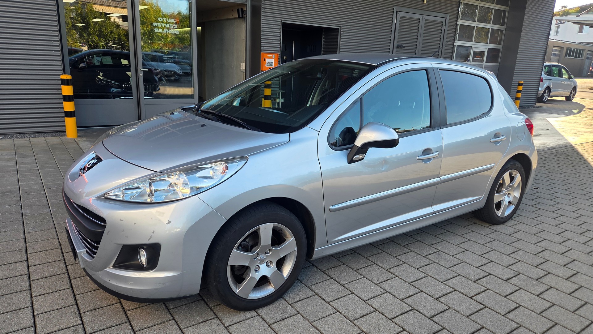 PEUGEOT 207 1.6 16V Sport-image-1