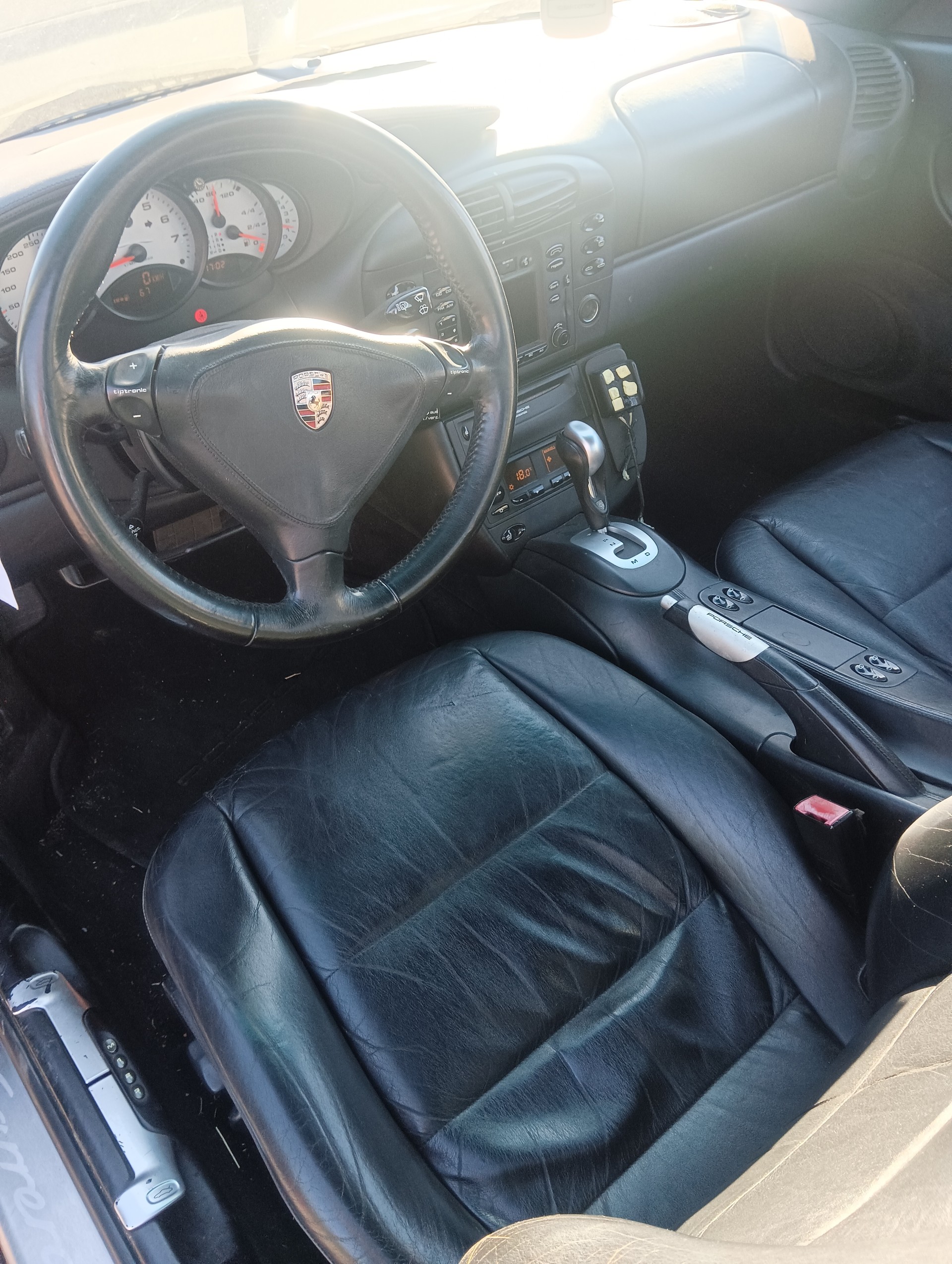 PORSCHE Carrera 4 cab-image-7