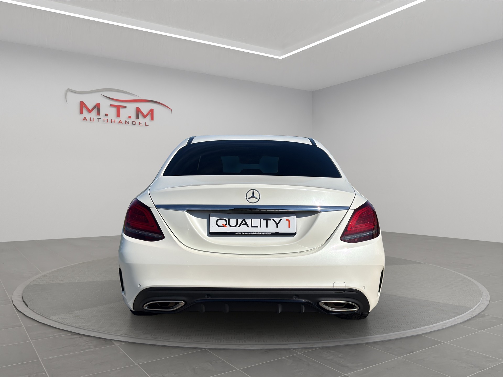 MERCEDES-BENZ C 200 Swiss Star AMG Line 4Matic 9G-Tronic-image-9