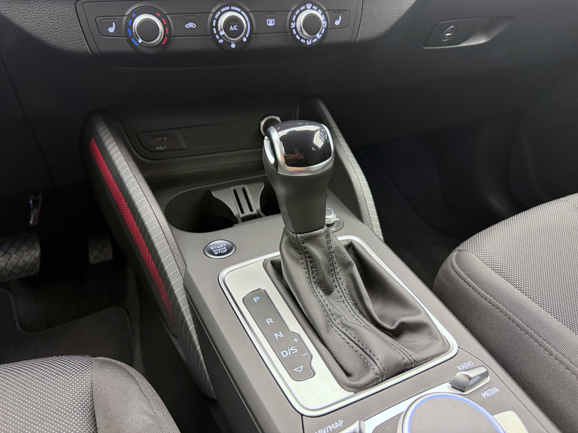 AUDI Q2 40 TFSI advanced Attraction quattro S-tronic-image-12