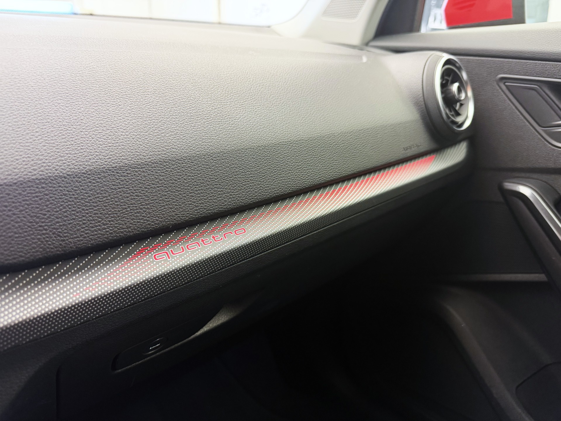 AUDI Q2 40 TFSI advanced Attraction quattro S-tronic-image-17