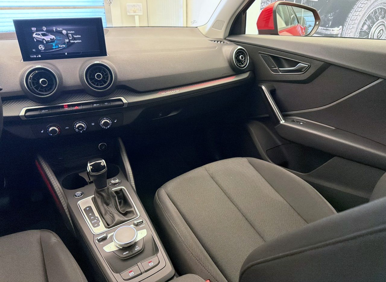 AUDI Q2 40 TFSI advanced Attraction quattro S-tronic-image-16