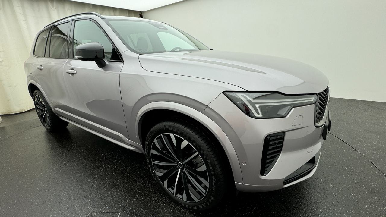VOLVO XC90 T8 AWD PluginHybrid Ultra Dark Geartronic-image-0