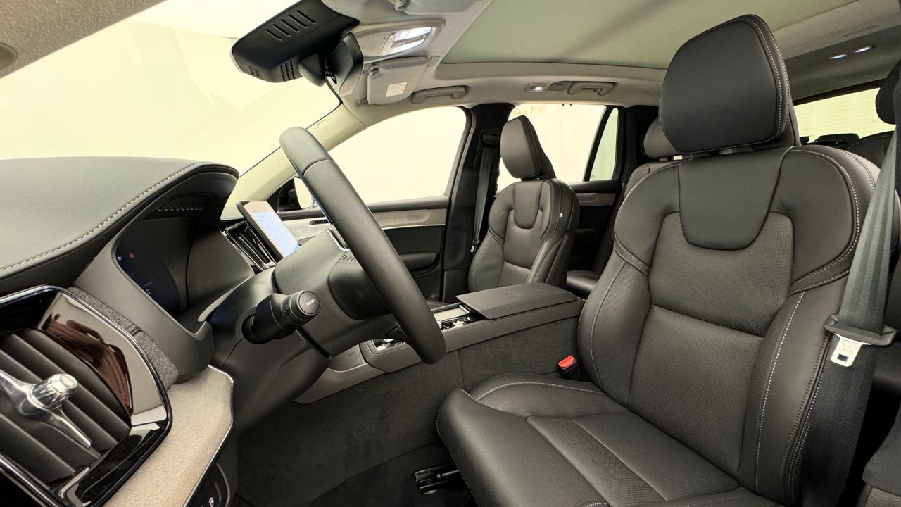 VOLVO XC90 T8 AWD PluginHybrid Ultra Dark Geartronic-image-5