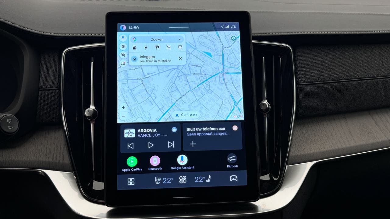 VOLVO XC90 T8 AWD PluginHybrid Ultra Dark Geartronic-image-8