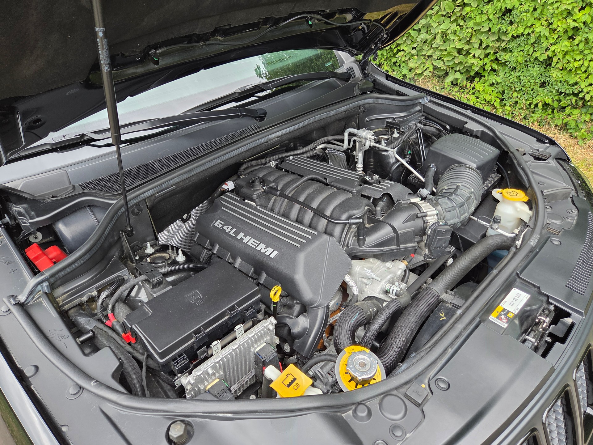 JEEP 6.4 V8 HEMI SRT8 Night-image-12