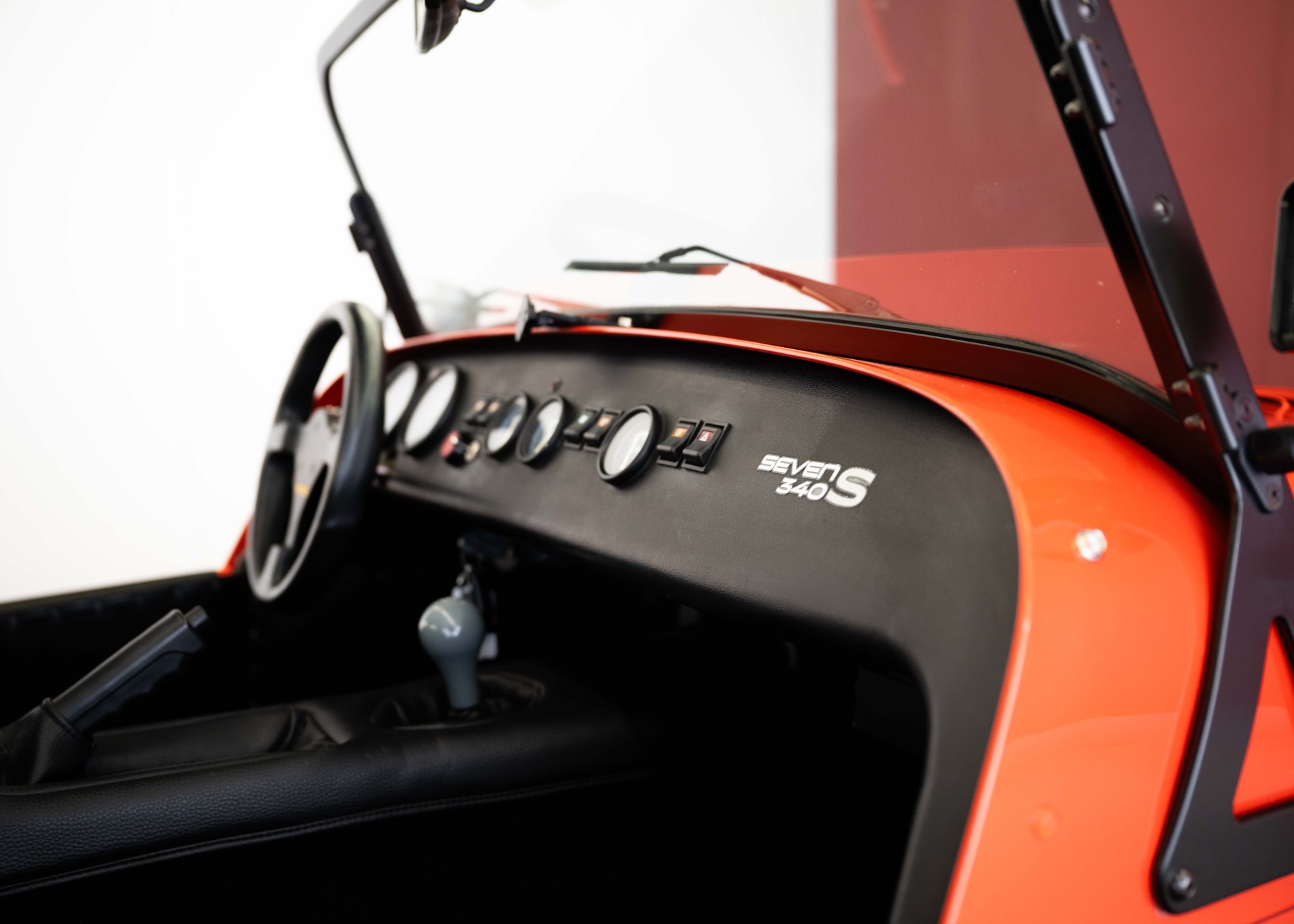 CATERHAM Seven 340S SV (MY25, Swiss car, Arancio Argos exclusive paint, Caterham service history, 12-month warranty)-image-31