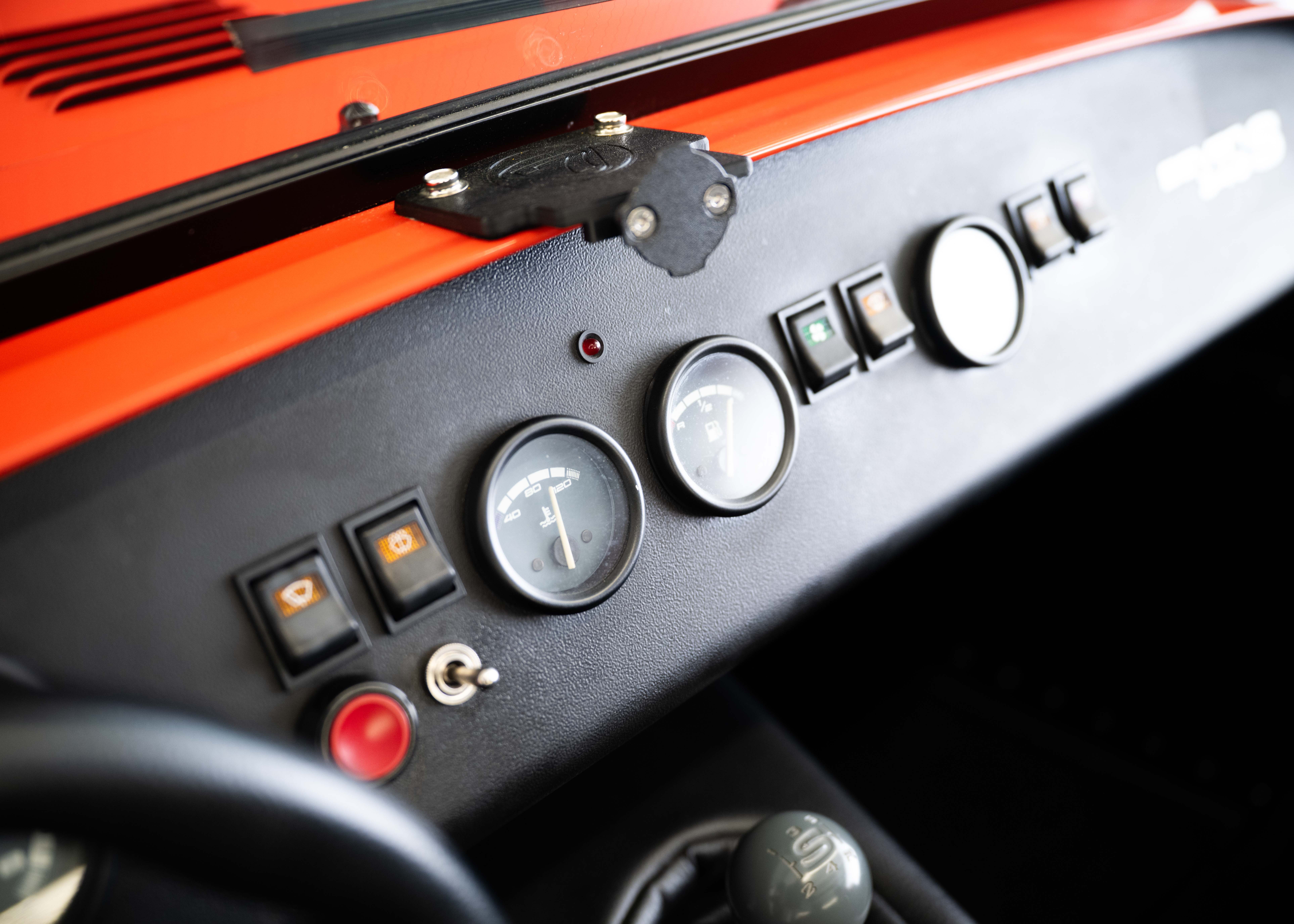 Image CATERHAM SEVEN Seven 340S SV (MY25, Swiss car, Arancio Argos exclusive paint, Caterham service history, 12-month warranty) - RESERVED !