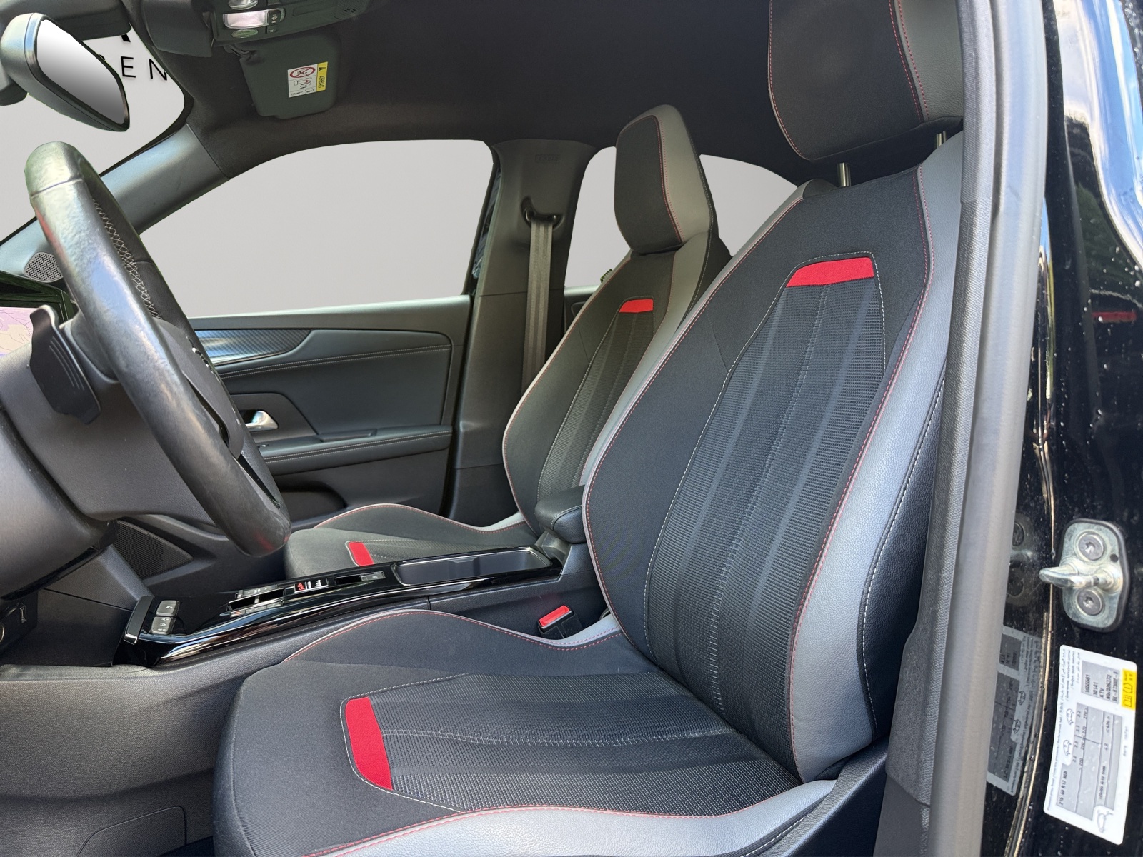 OPEL Mokka 1.2 Turbo Team Suisse-image-13