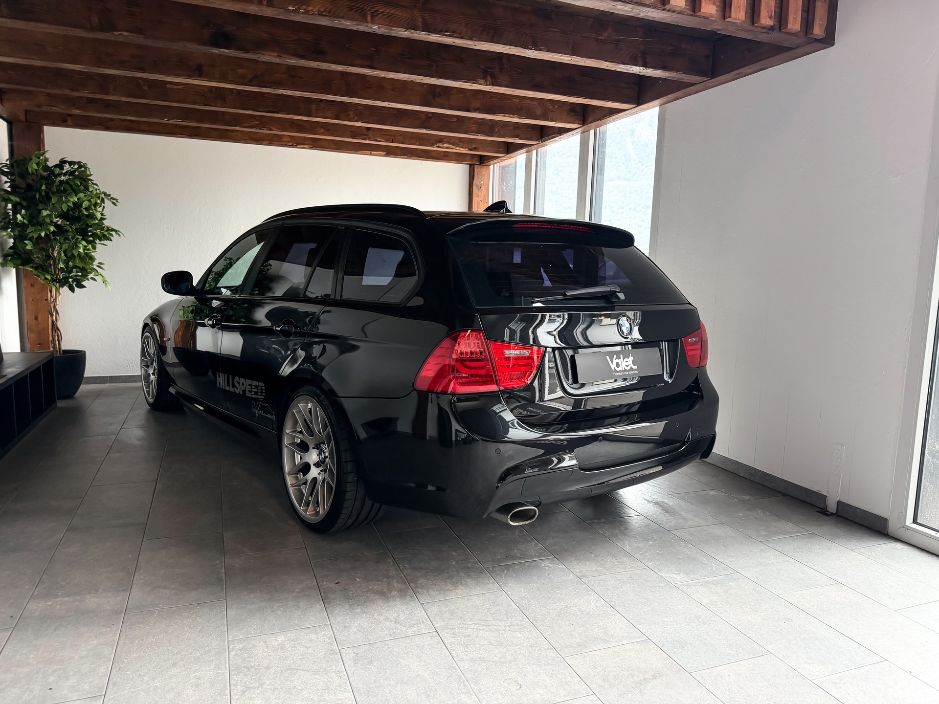 BMW 320d Touring Steptronic-image-4