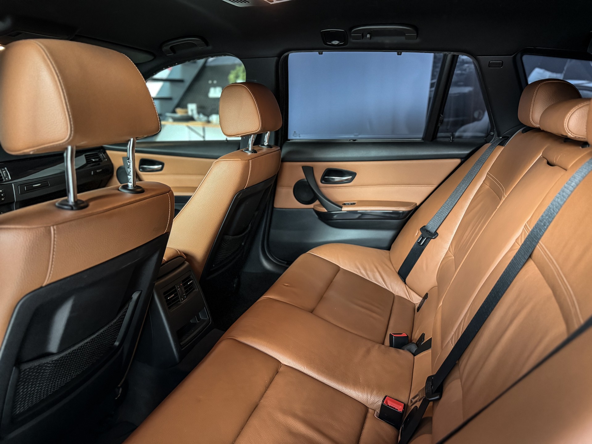BMW 320d Touring Steptronic-image-10