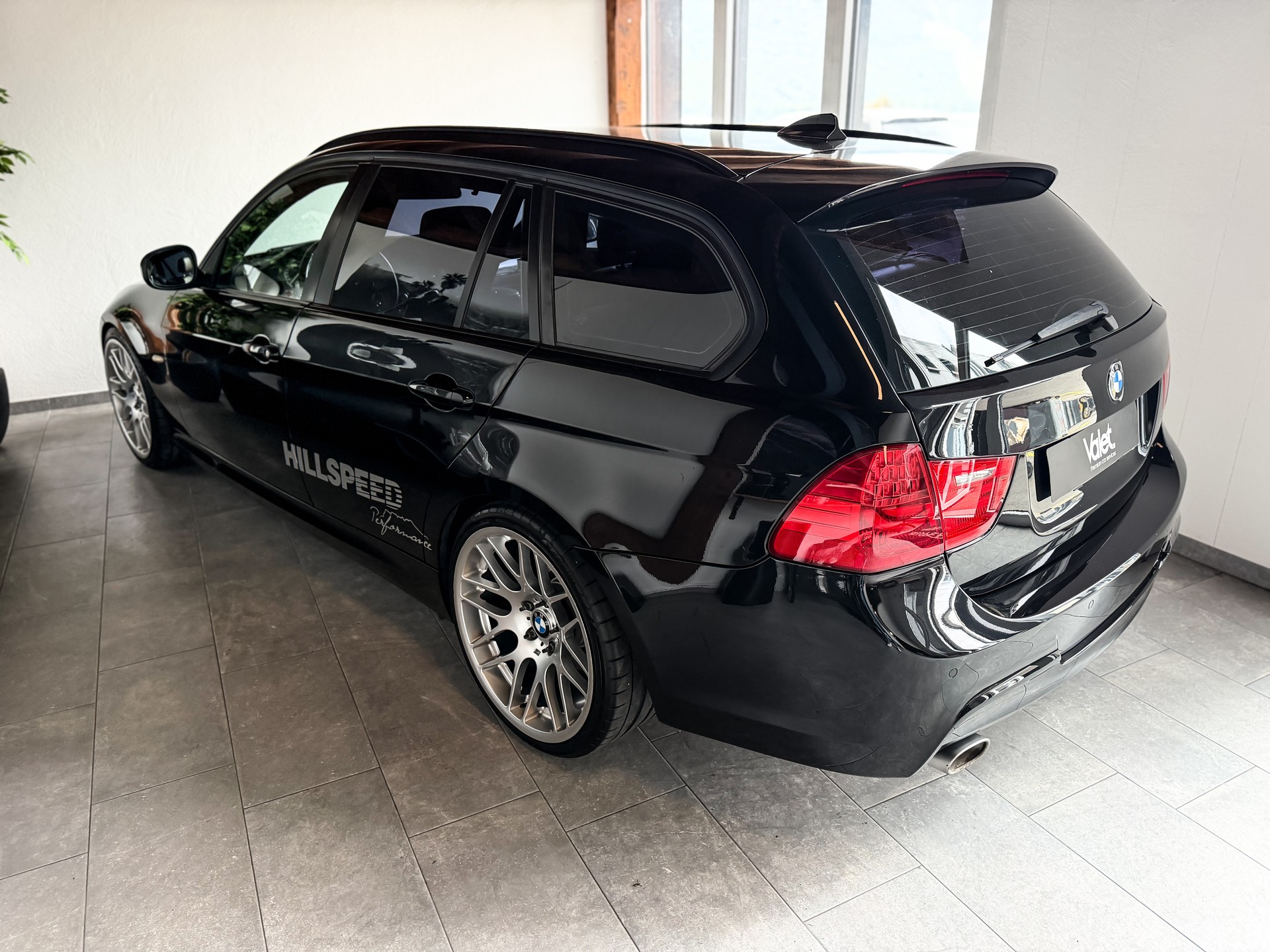 BMW 320d Touring Steptronic-image-5