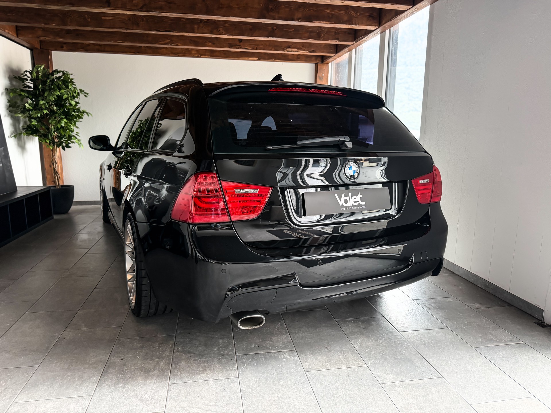 BMW 320d Touring Steptronic-image-6