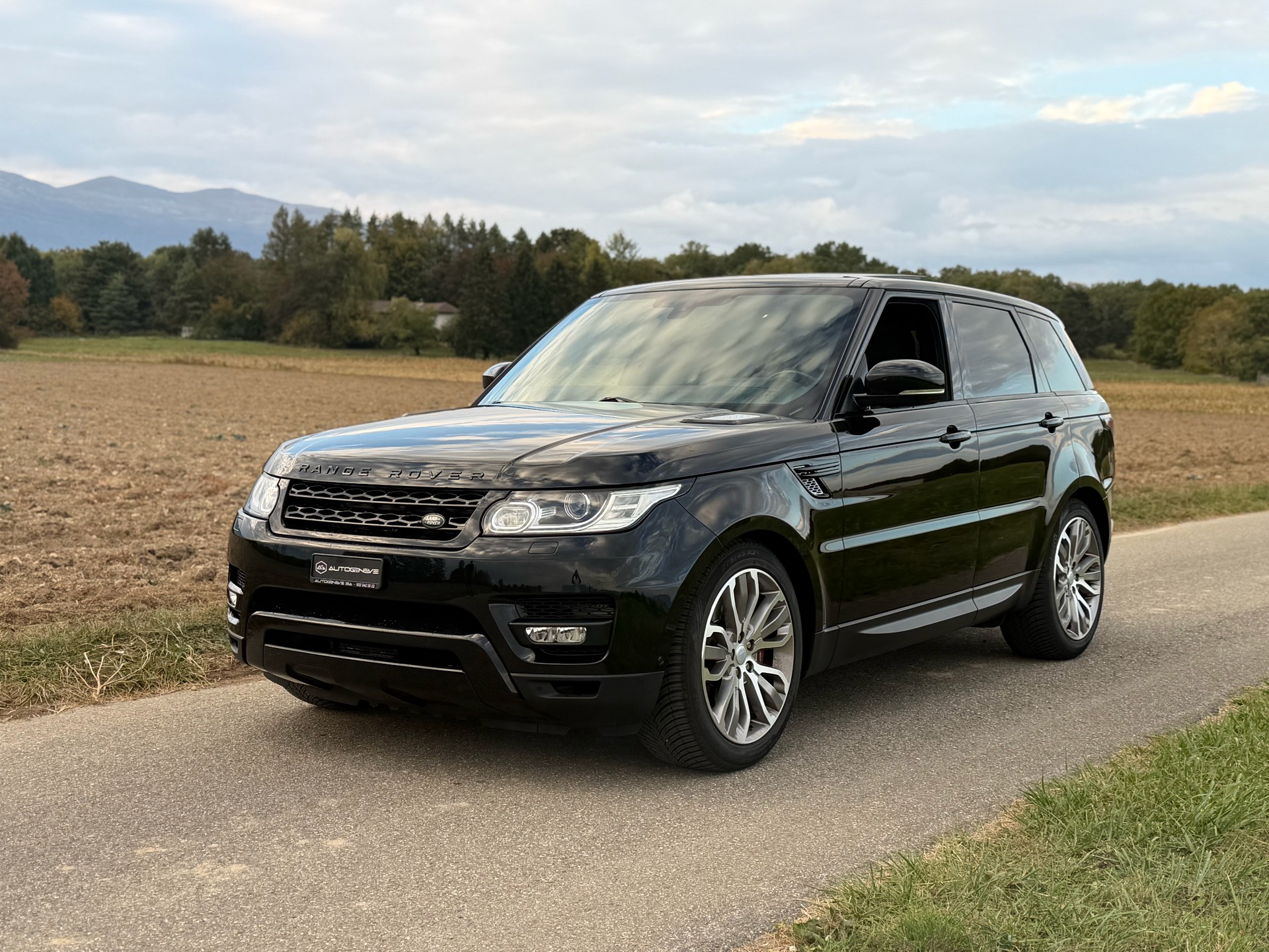 LAND ROVER Range Rover Sport 3.0 SDV6 HSE Automatic-image-3