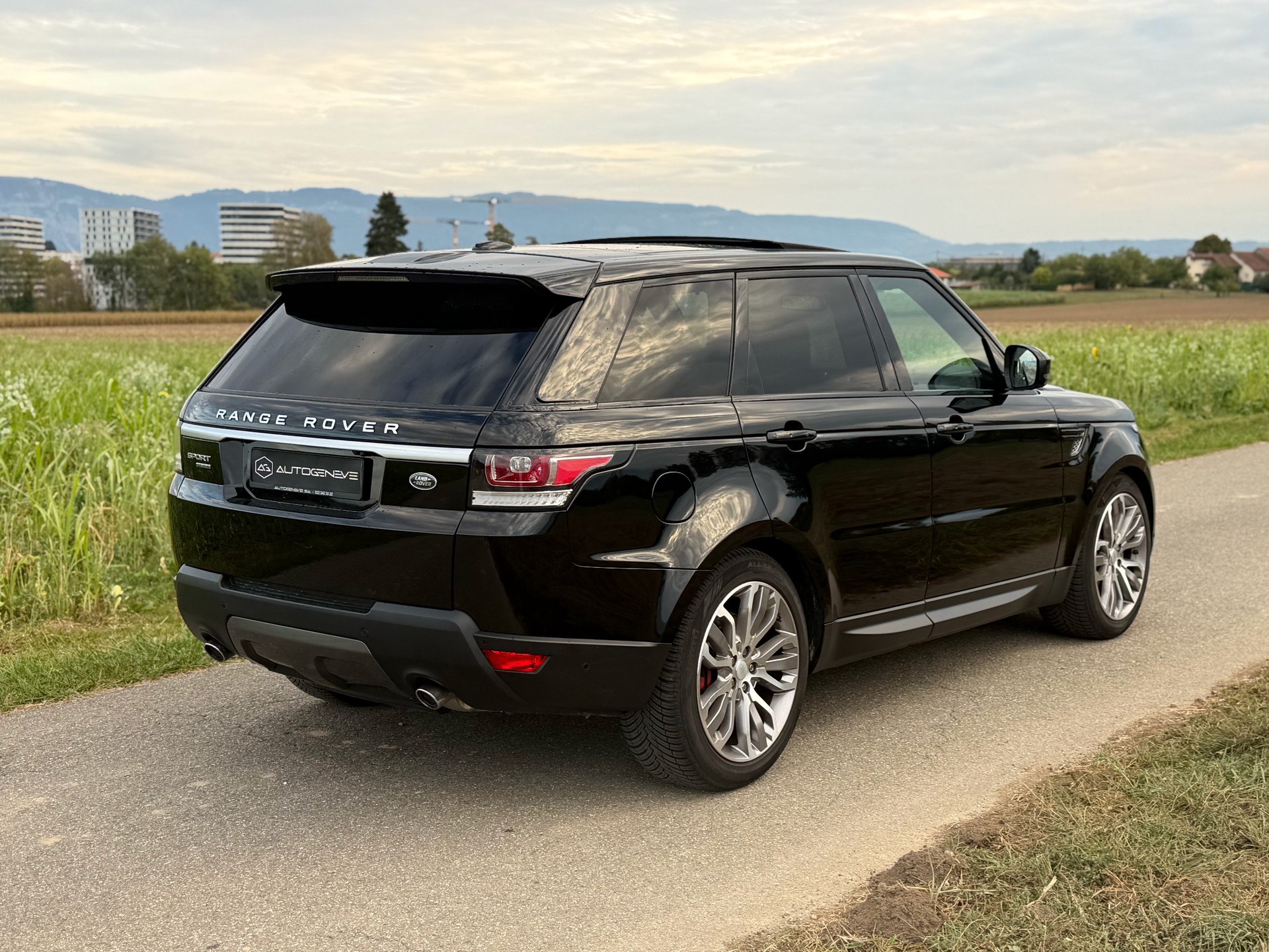 LAND ROVER Range Rover Sport 3.0 SDV6 HSE Automatic-image-7
