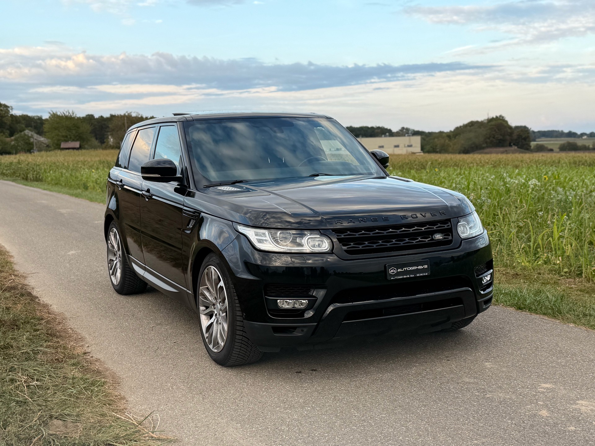 LAND ROVER Range Rover Sport 3.0 SDV6 HSE Automatic-image-1