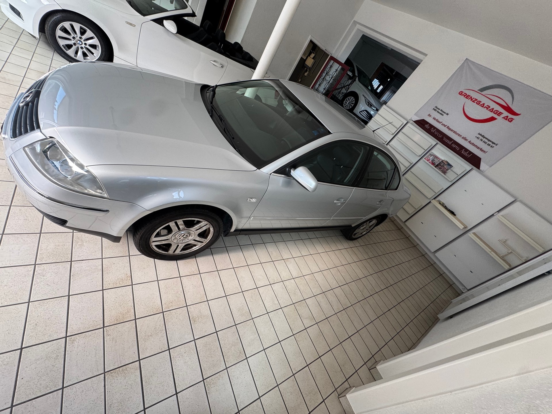 VW Passat 2.8 V6 4Motion Comfortline-image-4