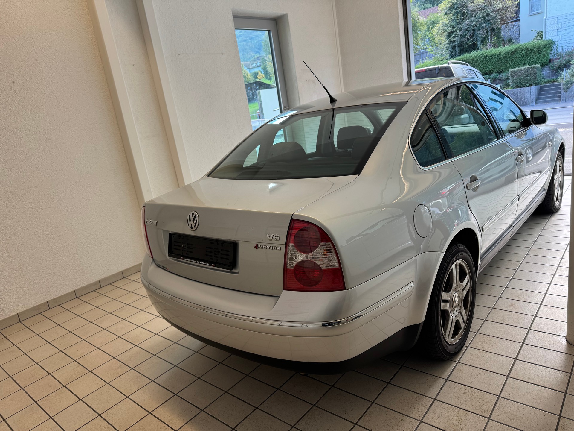 VW Passat 2.8 V6 4Motion Comfortline-image-7