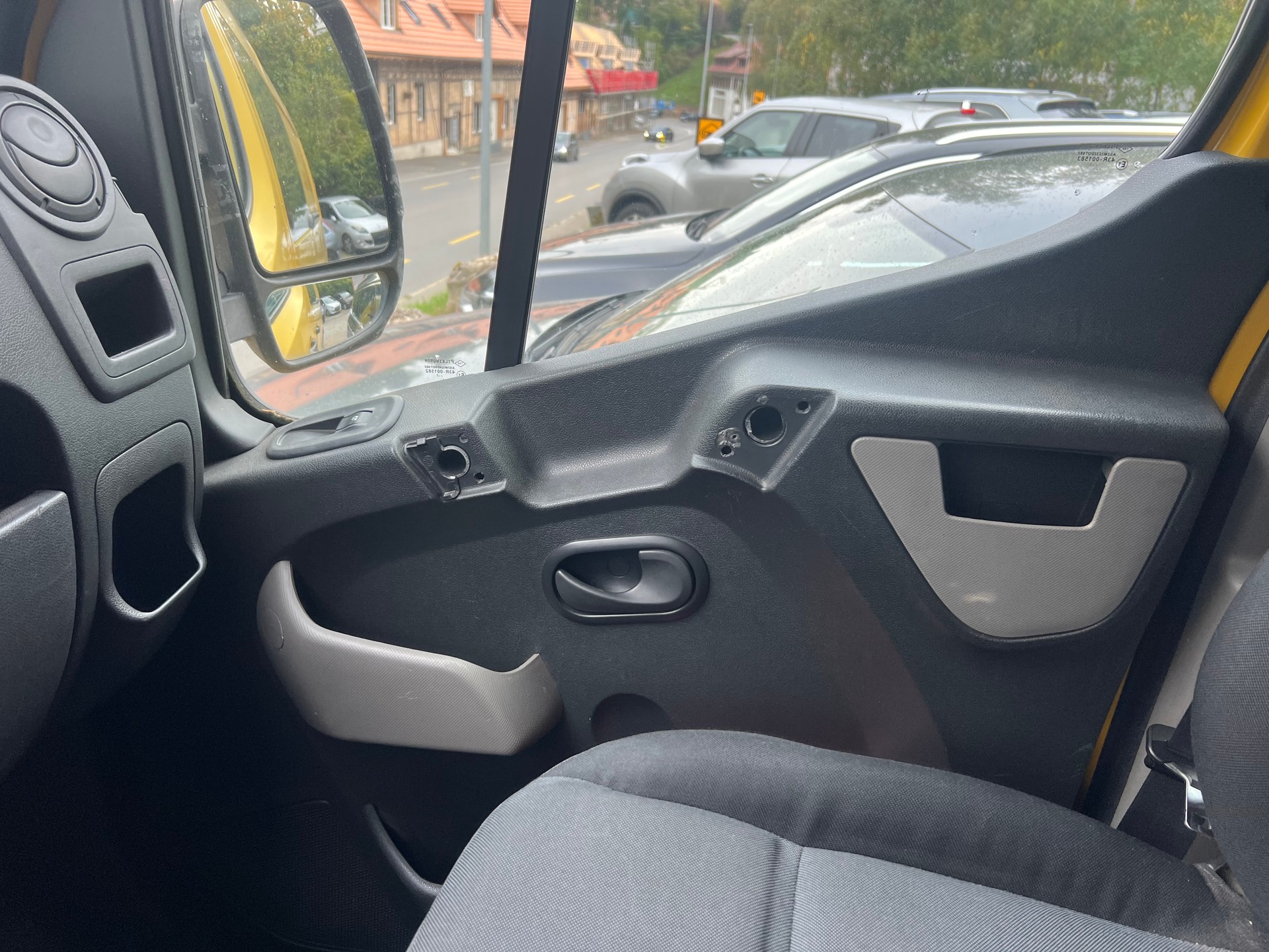 RENAULT Master T35 2.3dCi L2H2 A-image-10