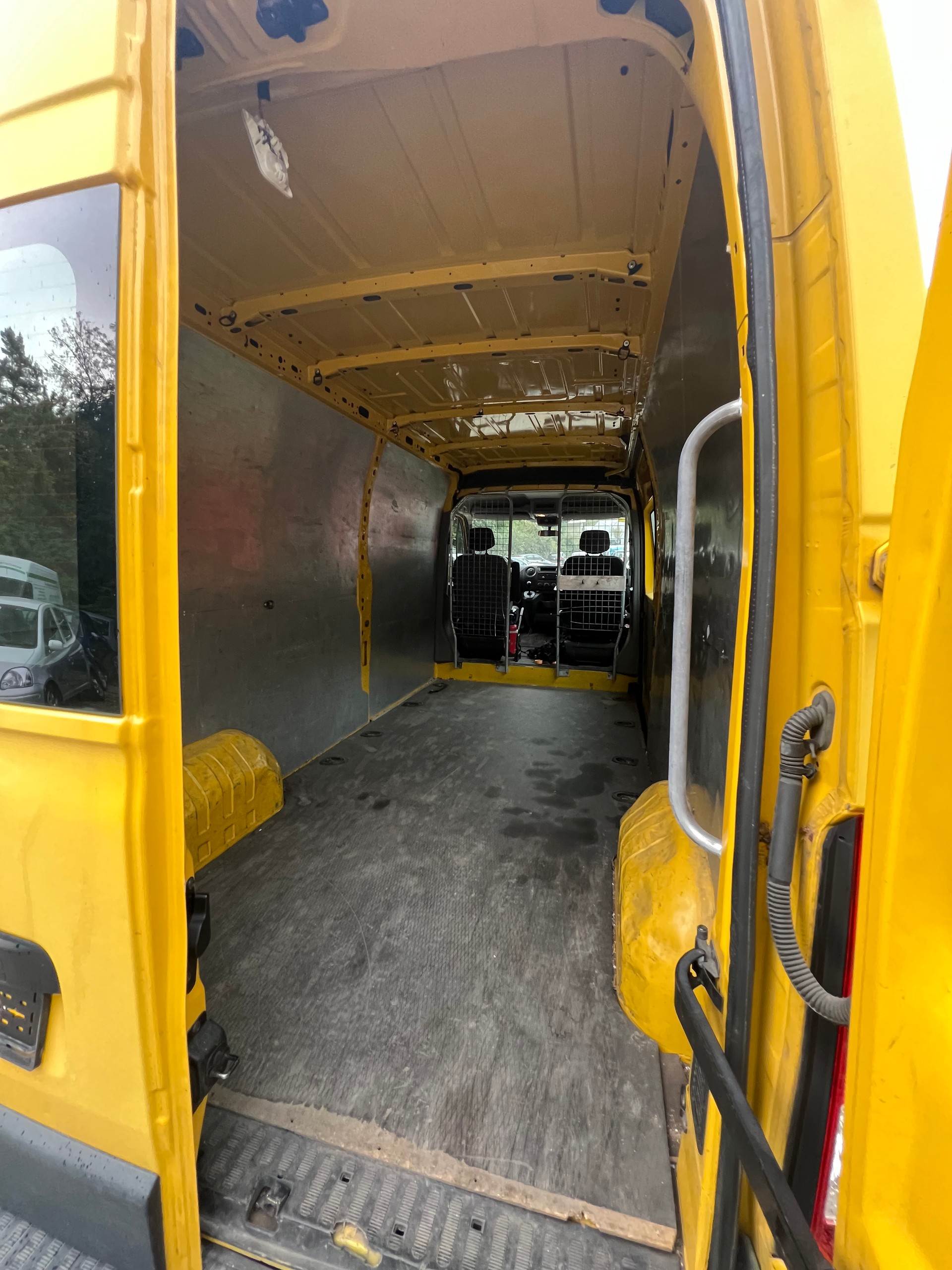 RENAULT Master T35 2.3dCi L2H2 A-image-8