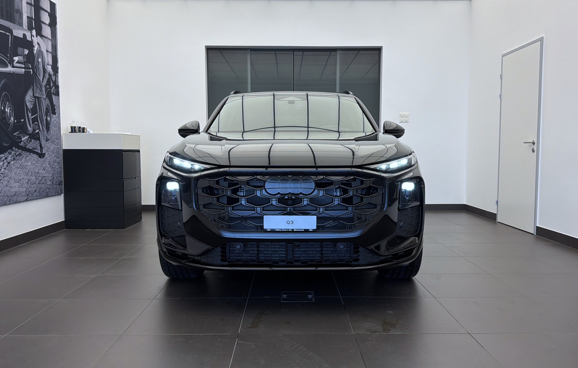 AUDI Q3 SUV TFSI quattro 195 kW S tronic-image-1