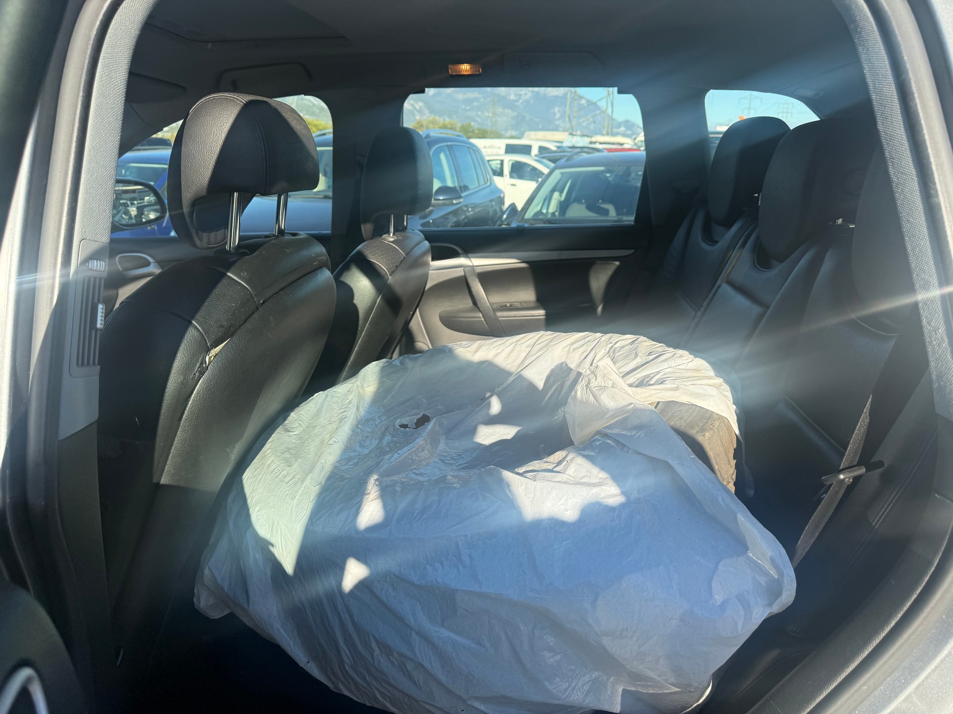 PORSCHE Cayenne S-image-7