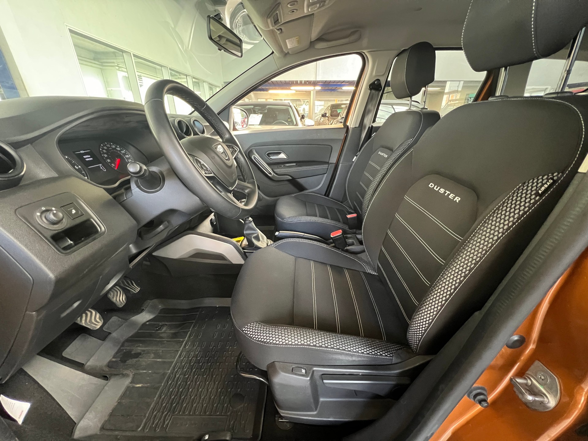 DACIA Duster SCe 115 Prestige 4x4-image-10