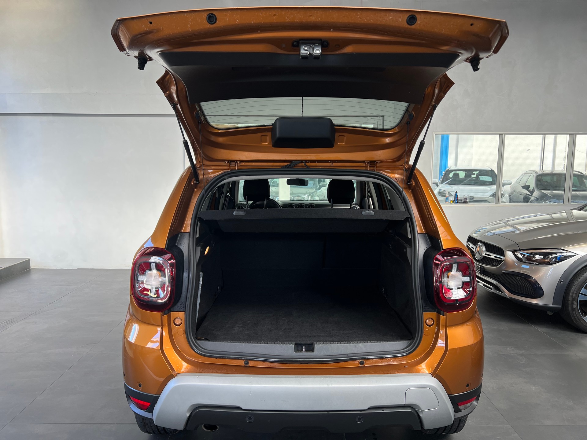DACIA Duster SCe 115 Prestige 4x4-image-12