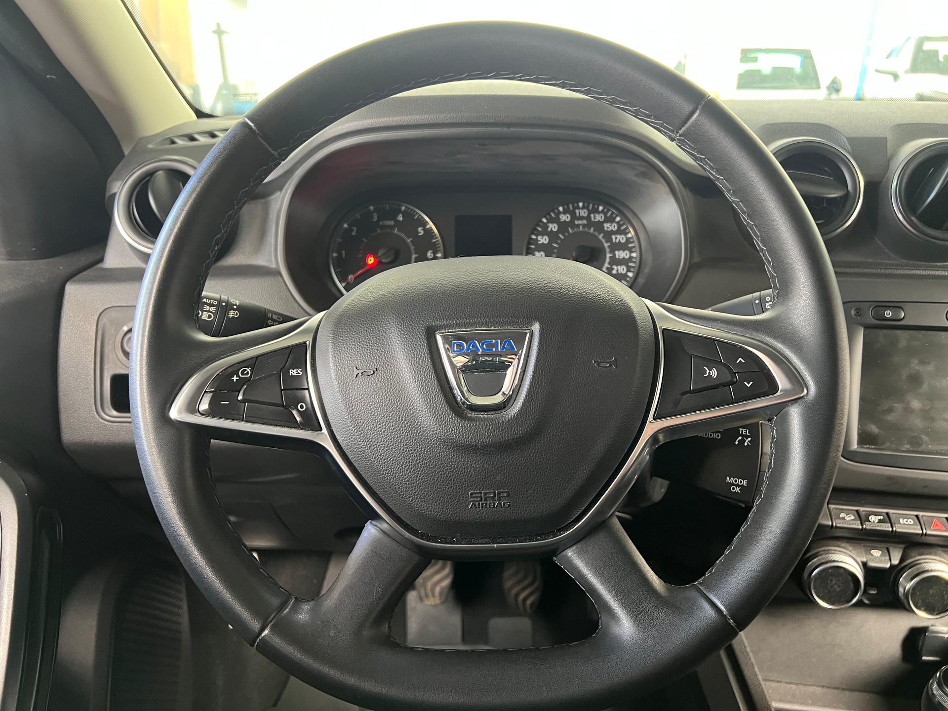 DACIA Duster SCe 115 Prestige 4x4-image-9