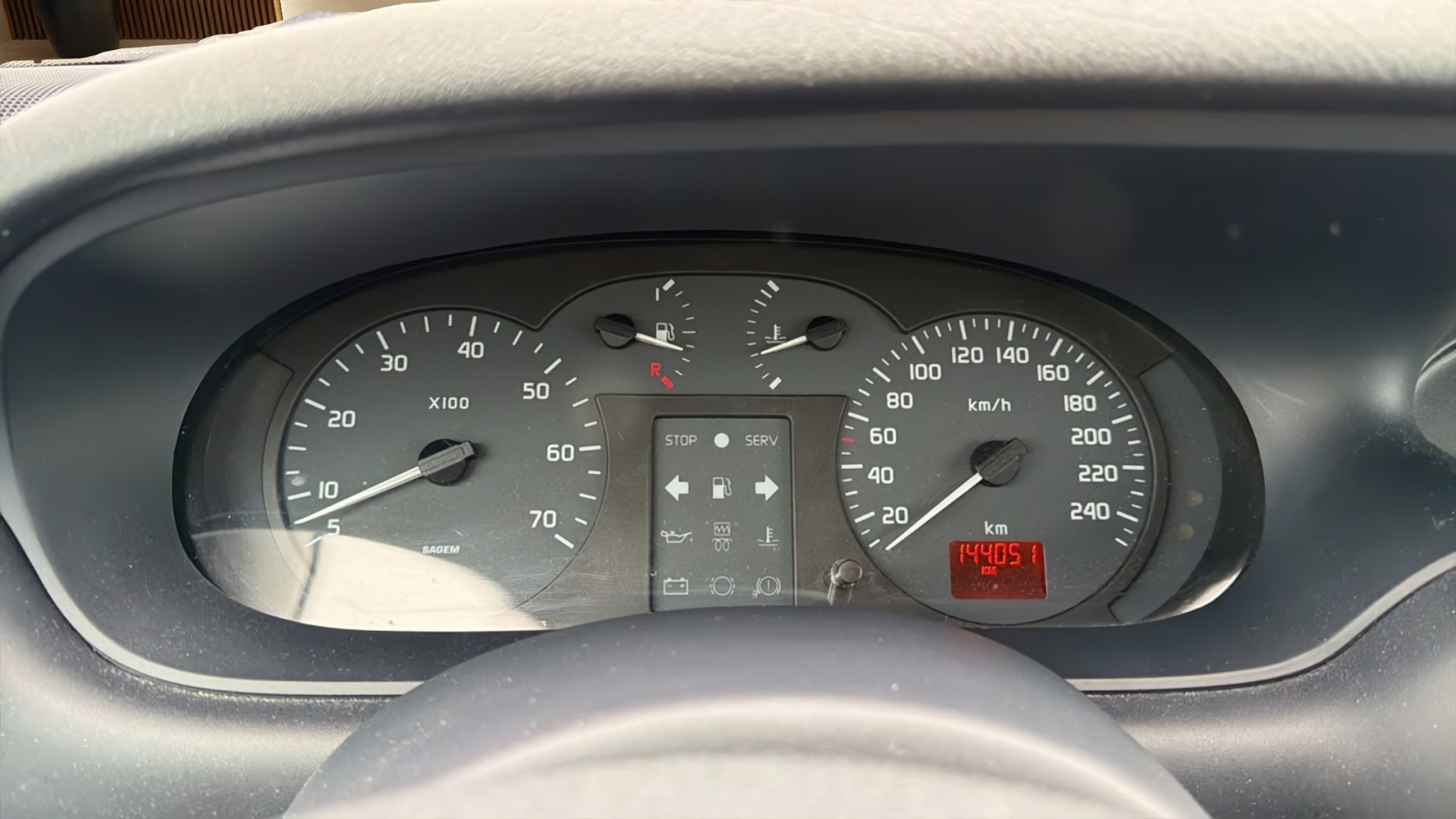 RENAULT Mégane 1.6 16V RXE-image-15