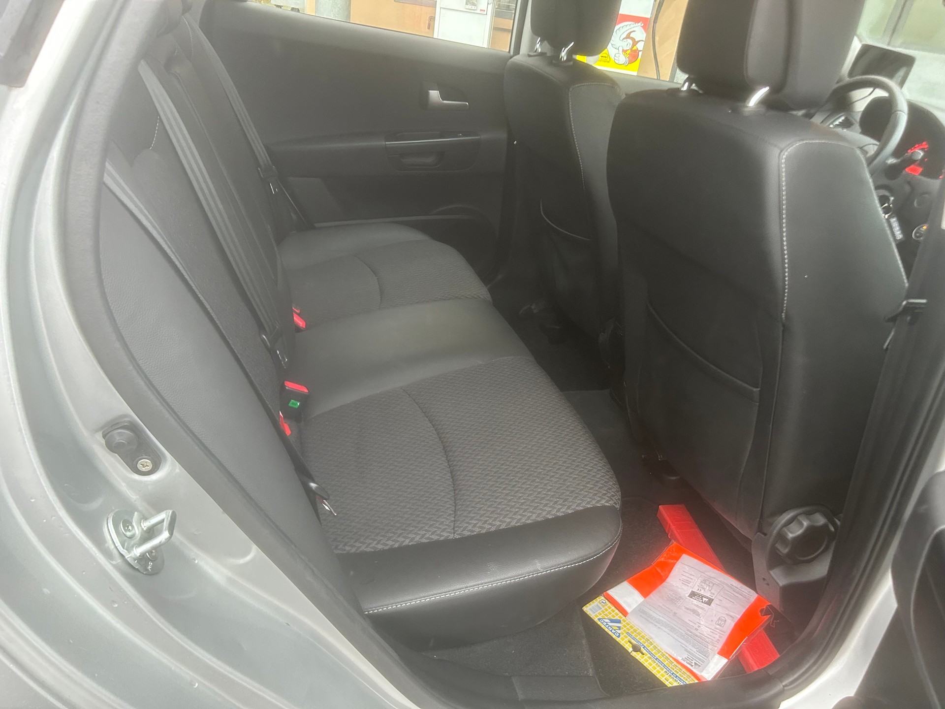 KIA Cee'd 1.6 16V Style Automatic-image-10