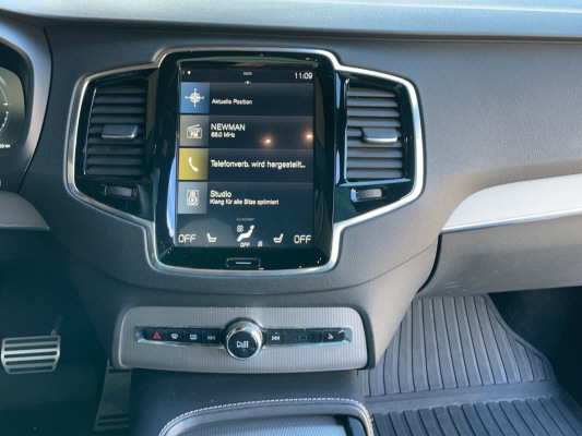 VOLVO XC90 T8 AWD R-Design-image-5