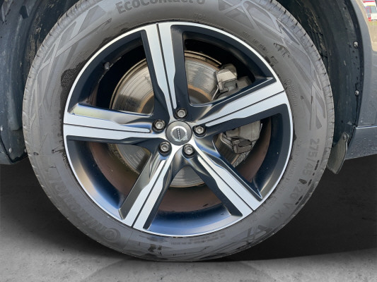 VOLVO XC90 T8 AWD R-Design-image-14
