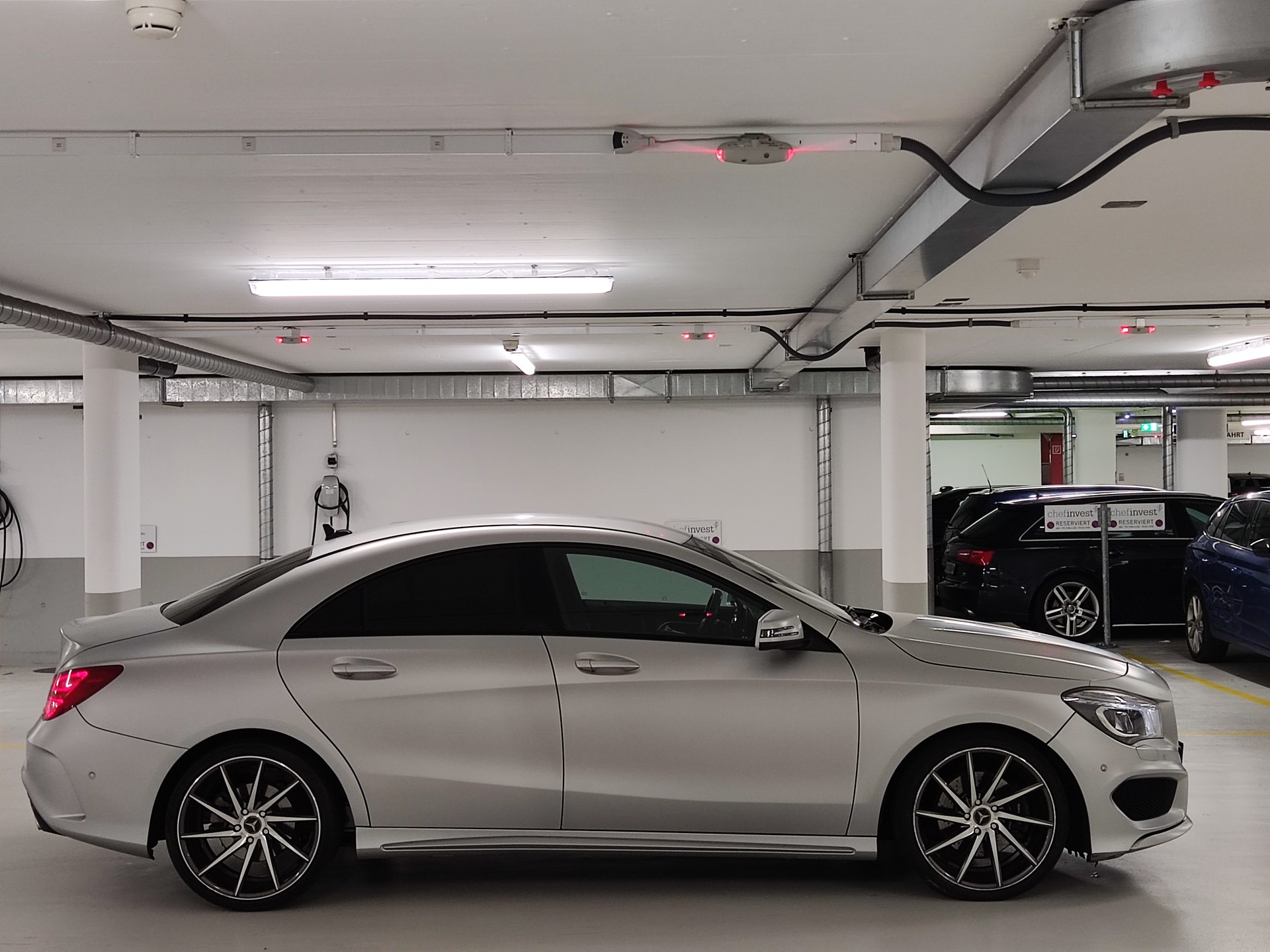 MERCEDES-BENZ CLA 250-image-4