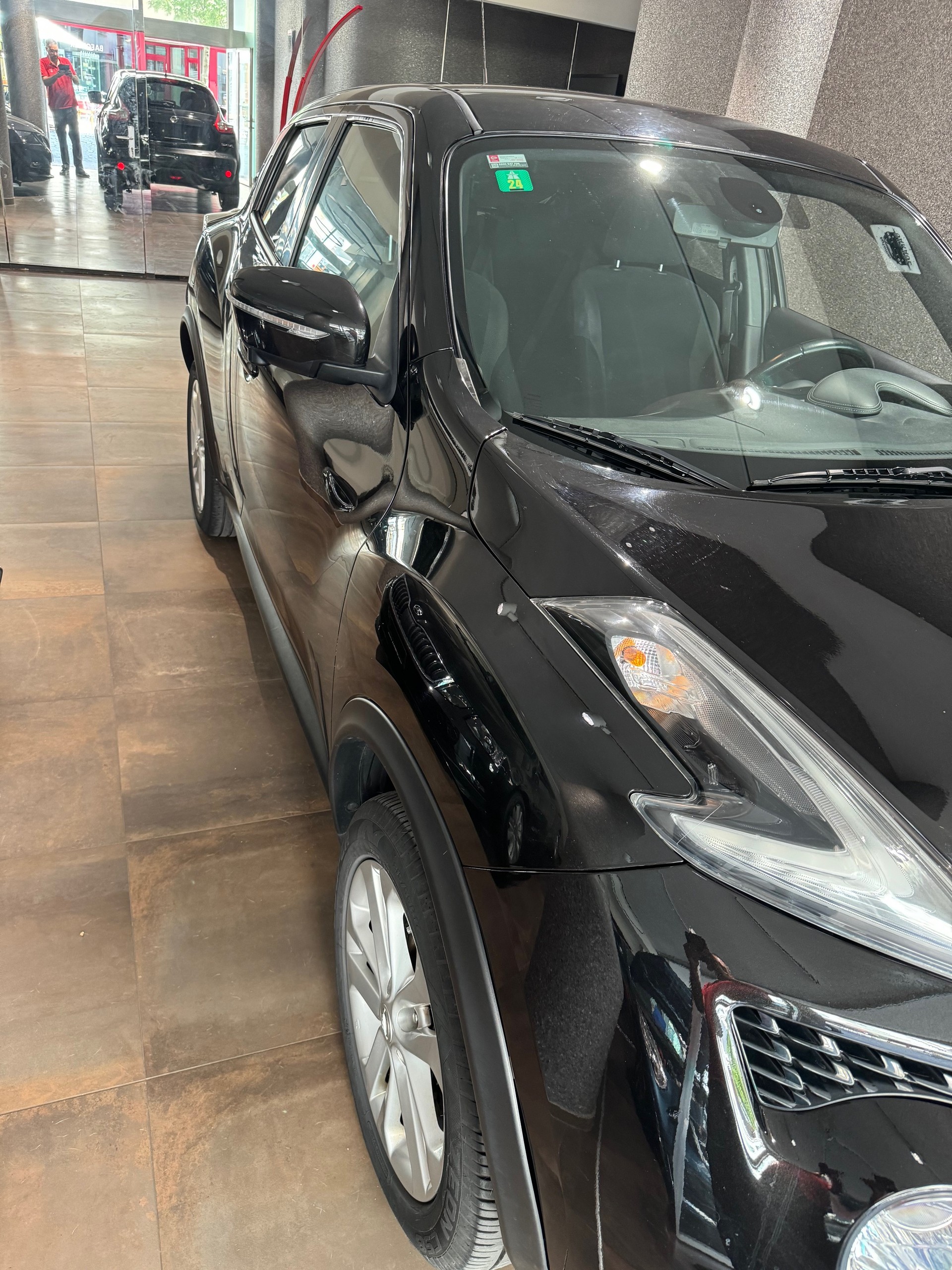 NISSAN Juke 1.6 tekna Xtronic CVT-image-1