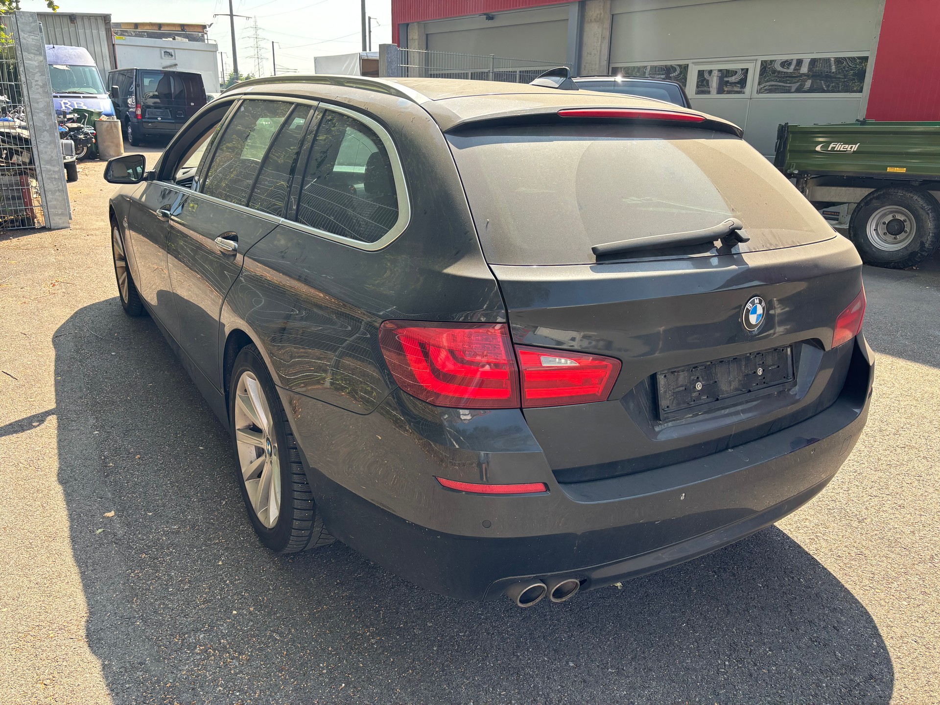 BMW 520-image-2