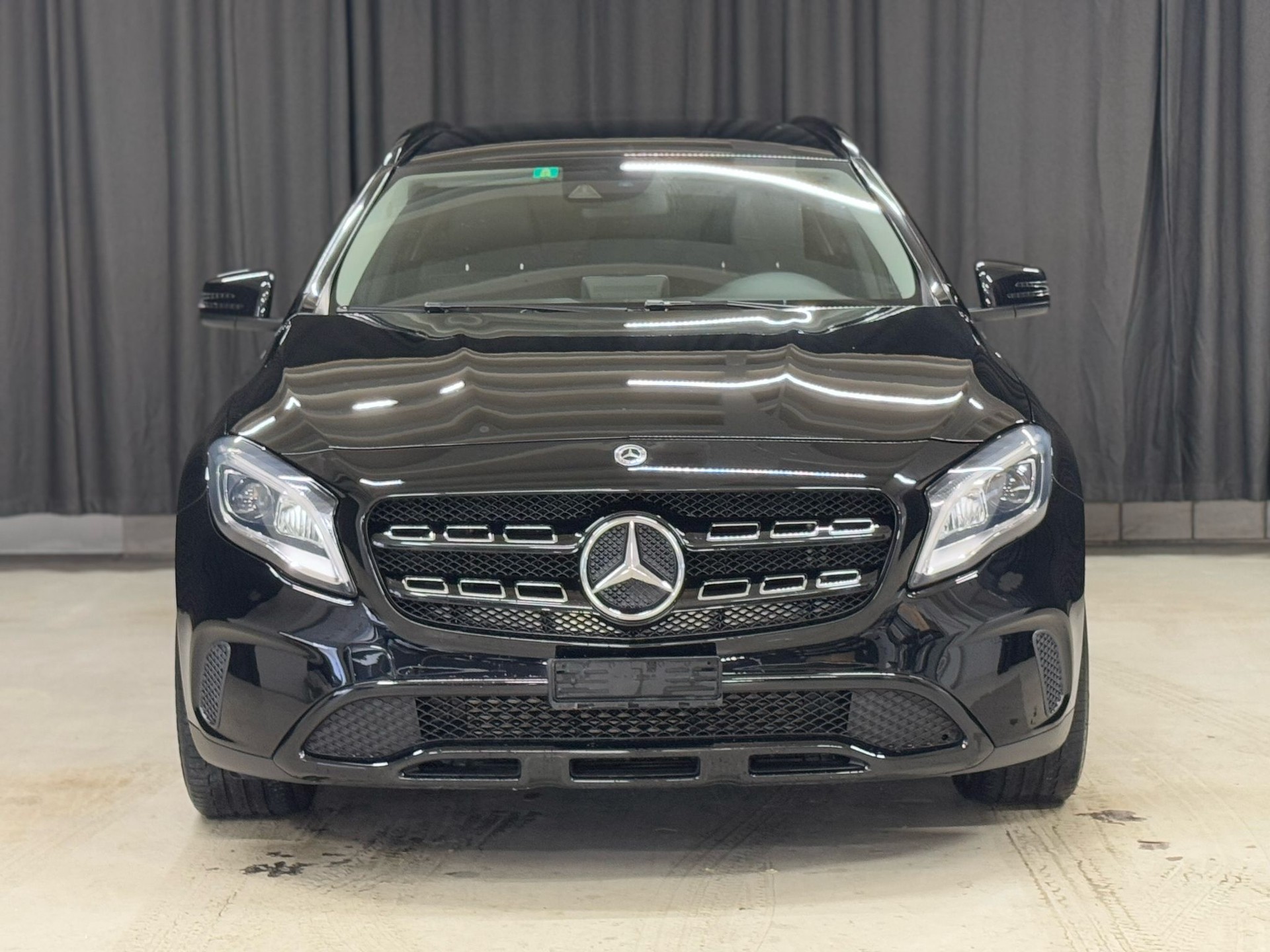 MERCEDES-BENZ GLA 200 CDI Urban 7G-DCT-image-4