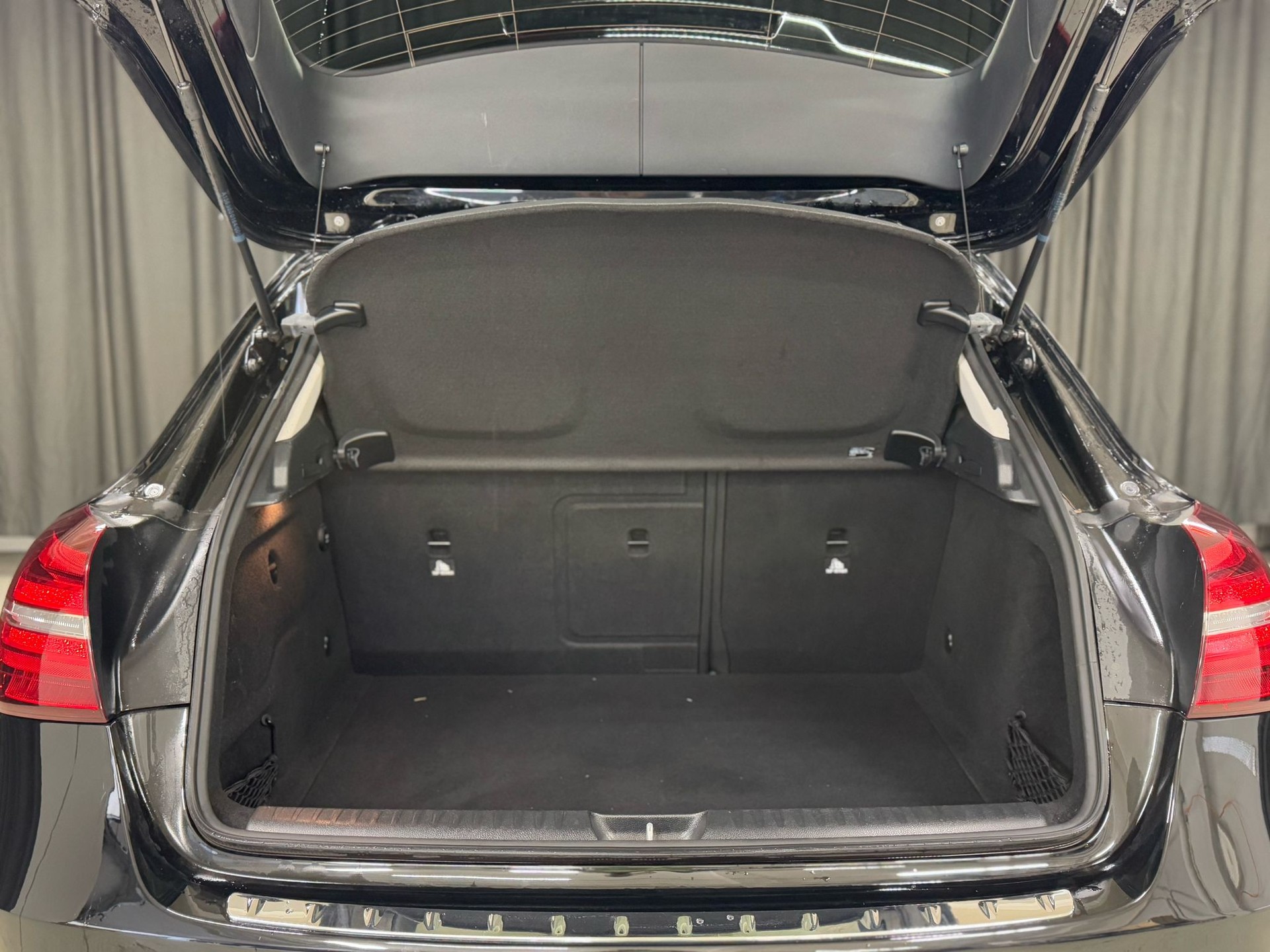 MERCEDES-BENZ GLA 200 CDI Urban 7G-DCT-image-10
