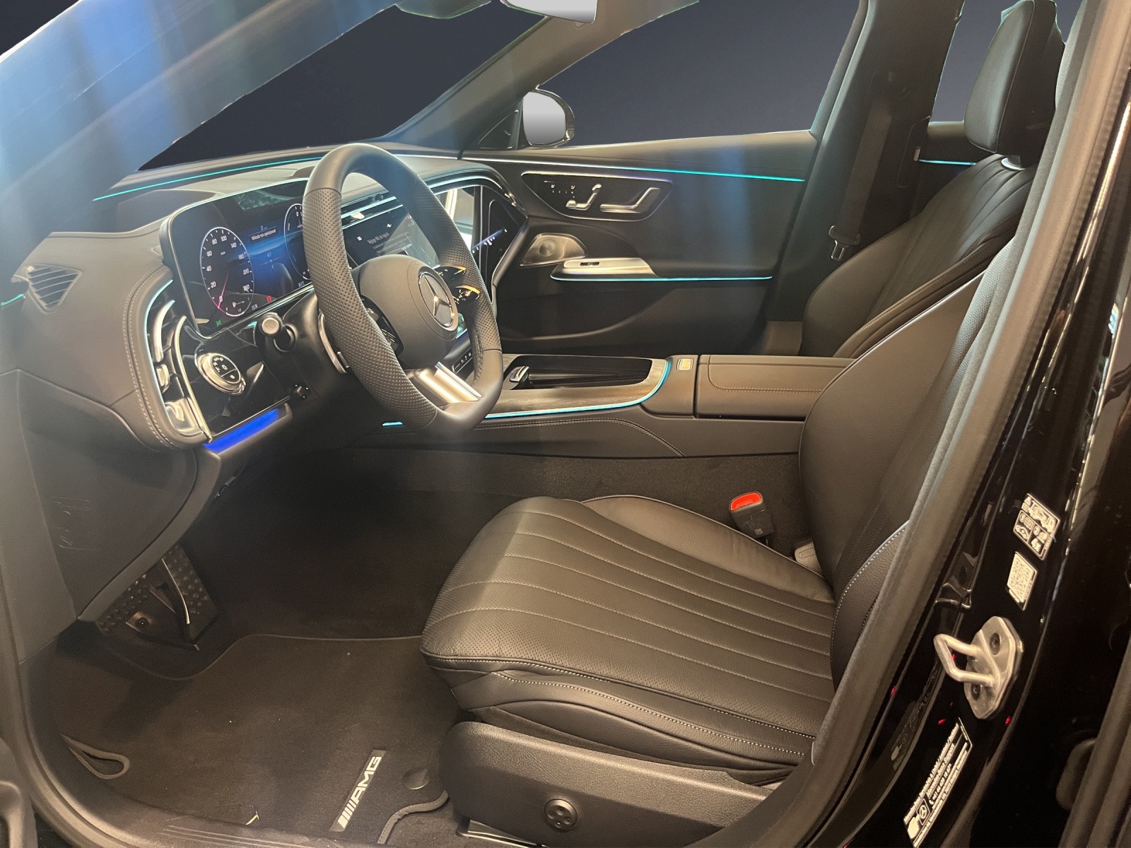 MERCEDES-BENZ E 300e Berline 4MATIC-image-6
