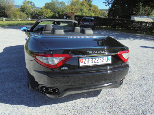 MASERATI GranCabrio-showroom-element-3