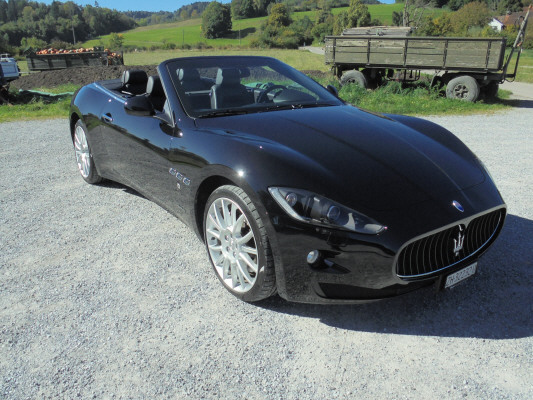 MASERATI GranCabrio-image-0
