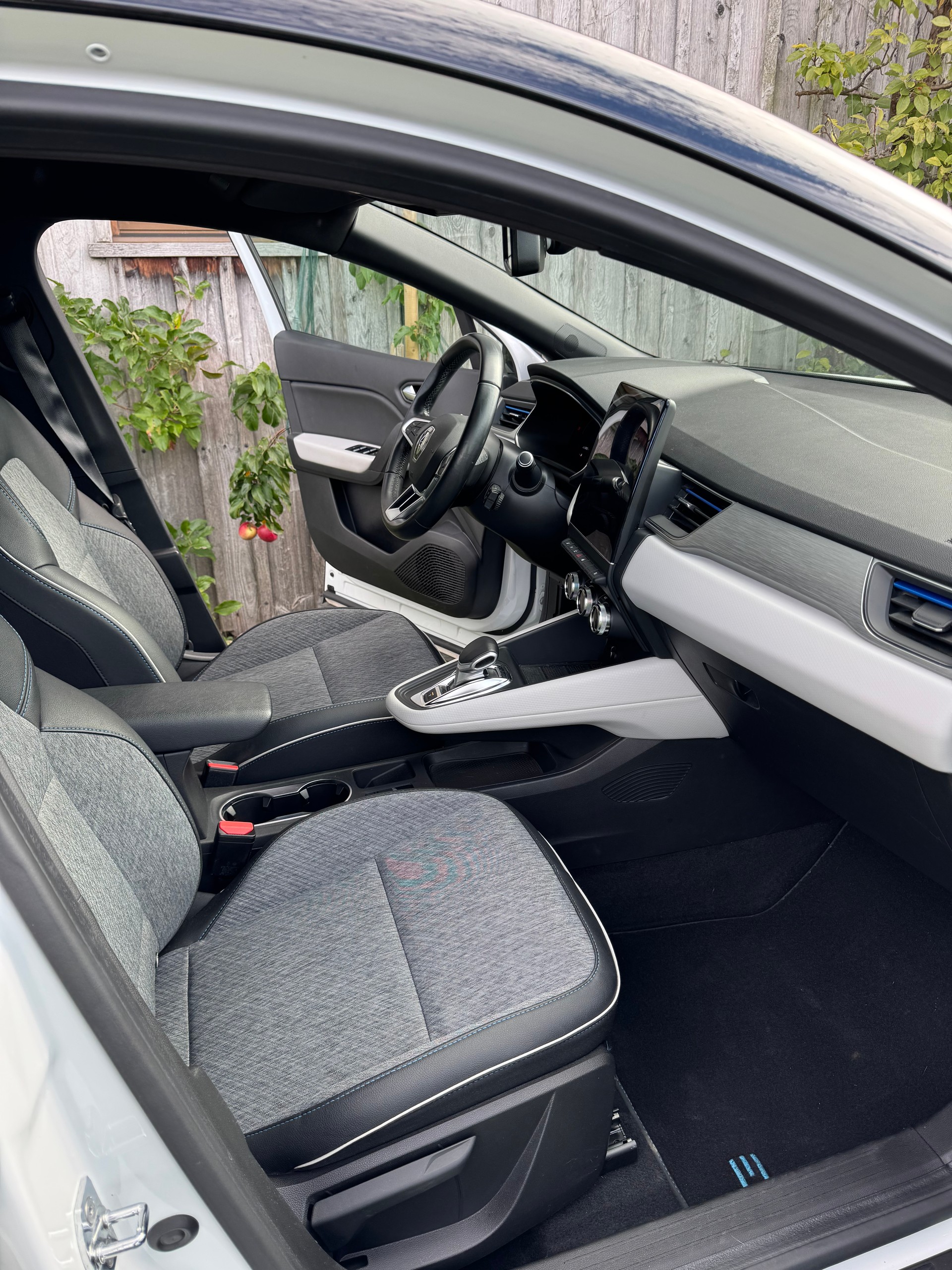 RENAULT Capture E-Tech-image-3